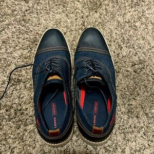 Levi’s Comfort Shoes size 13